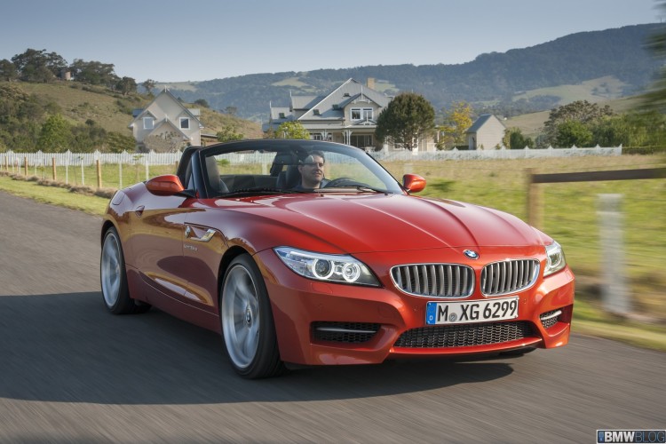 Video: 2013 BMW Z4 sDrive35is