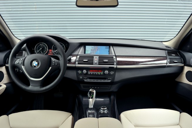 bmw_X5xDrive35i-173
