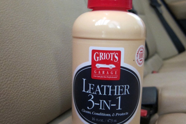 Griots Garage’s New Leather Cleaner Test
