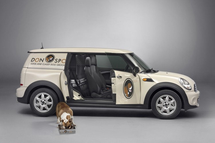 MINI Clubvan gets ready to roll up