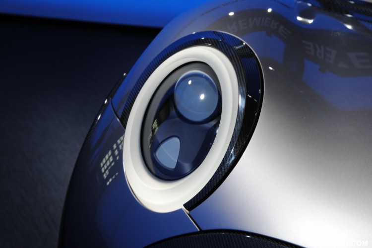 2011 Geneva: World Premiere – MINI Rocketman