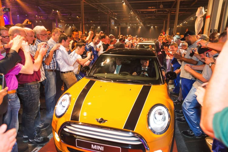 MINI start of production at contract manufacturer VDL Nedcar